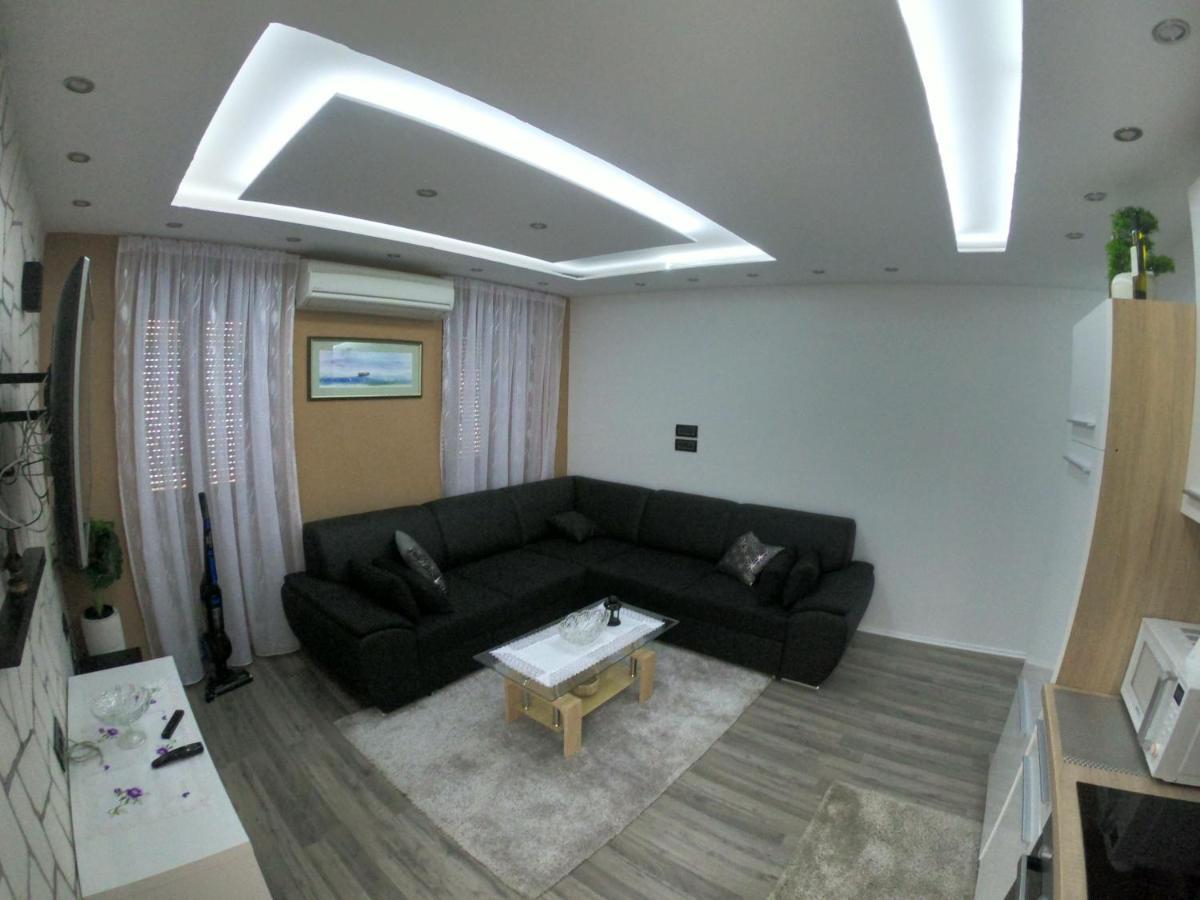 Apartmani Majetic Омишаль Экстерьер фото